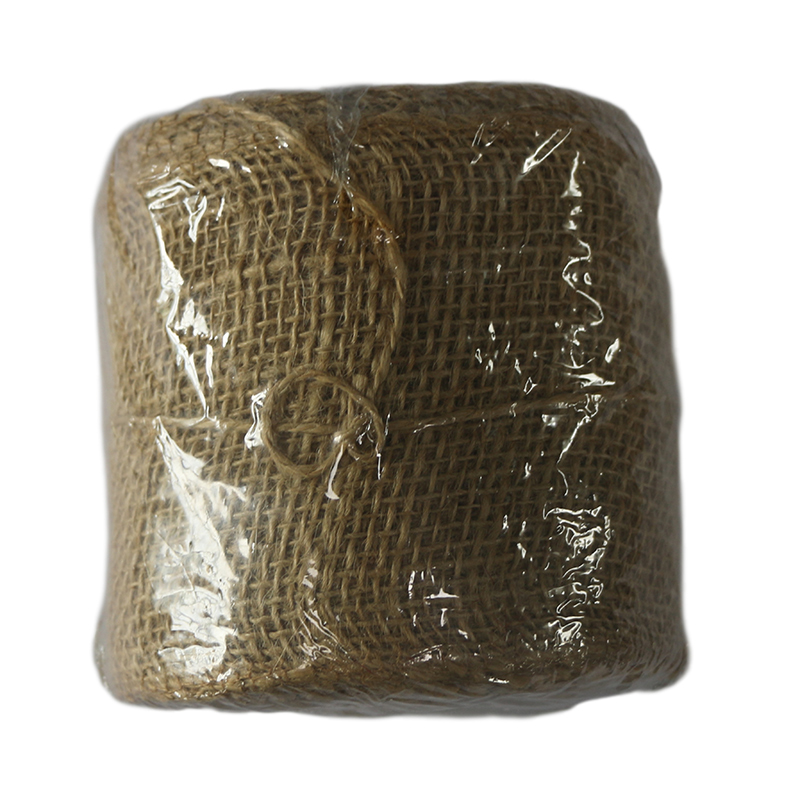 roll of burlap fabric